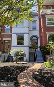 1217 Massachusetts Ave SE