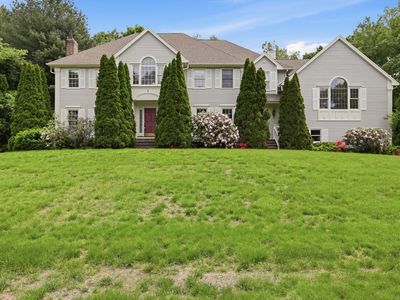 4 Farnham Cir