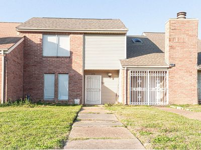 10920 Village Bend Ln #920