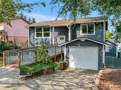 1215 E 62nd Street
