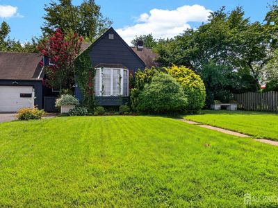 Property at 510 Cook Ave, Middlesex, NJ