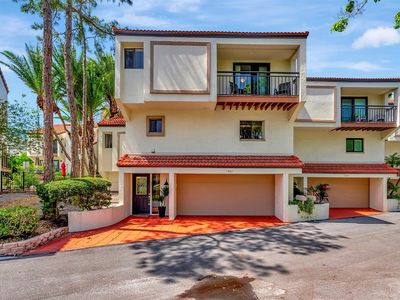 240 Windward Psge APT 1301