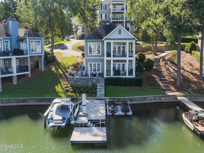 52 Cottage Loop
