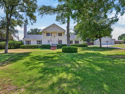 109 Lilac Ln