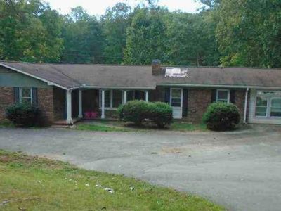 305 Sawmill Rd