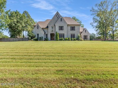 344 Surrey Loop
