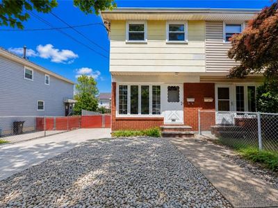 382 Hanover Ave