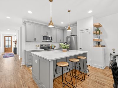 4411 Providence Hts #B