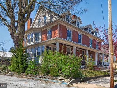 927 Linden Ave