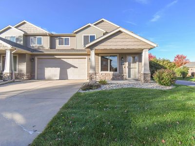 2814 E Brome Pl