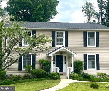 2 Tolson St