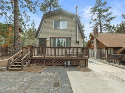 112 E Mojave Blvd