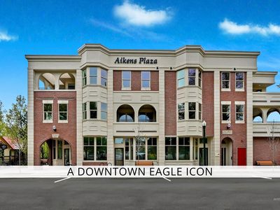 79 E Aikens St #221