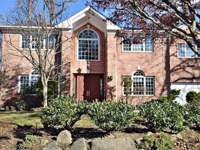 35 Meadow Woods Road