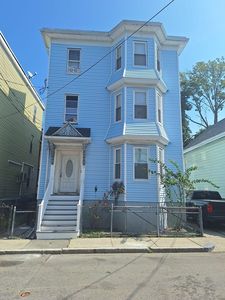 8 Porter St