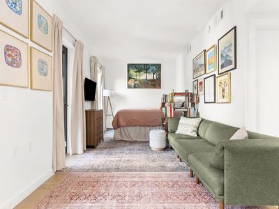 435 Tompkins Ave #303