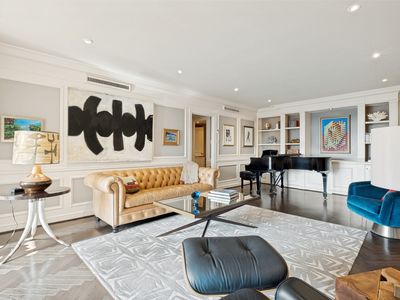 3525 Turtle Creek Blvd APT 6C
