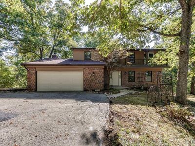3030 Woodlands Rd