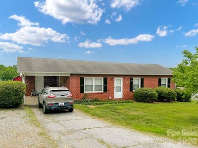 Property at 2101 La Mesa Ct, Lenoir, NC