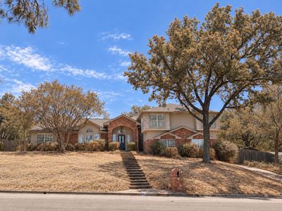 3209 Woodford Dr
