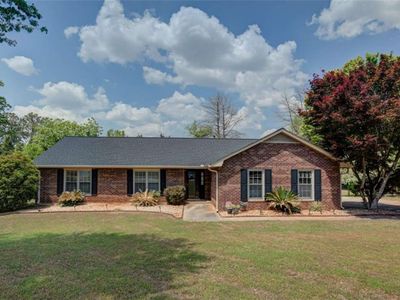 110 Beacon Dr