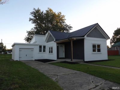 447 W High St