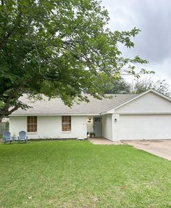 Property at 102 Bryn Mawr Ln, Waxahachie, TX
