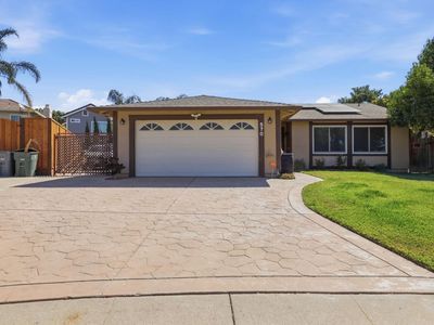 570 Biscayne Ct
