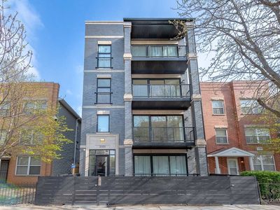 2110 W Washington Blvd