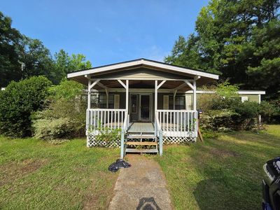 Property at 447 Lake Sinclair Dr, Sparta, GA