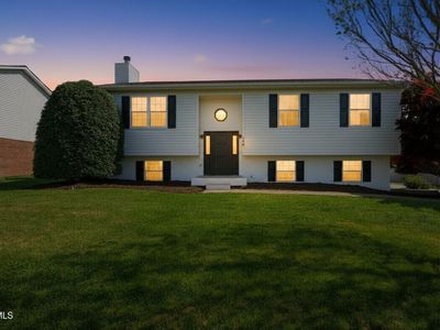 200 Crystal Springs Cir