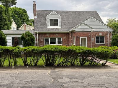 80 Roberts Lane