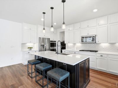 12850 Crane River Dr