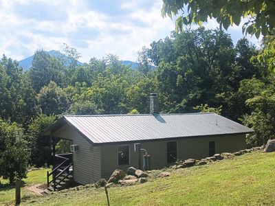 989 Battery Hill Ln