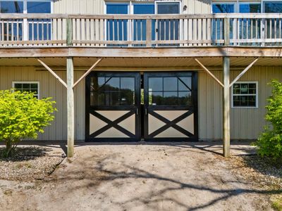583 College Rd