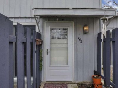 703 Cherry Hollow Rd #B