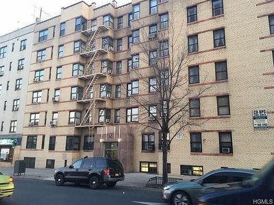 860 Grand Concourse APT 2R