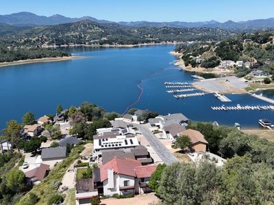 8213 Bass Point Rd