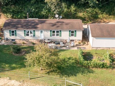 1323 Brussel Rd NE