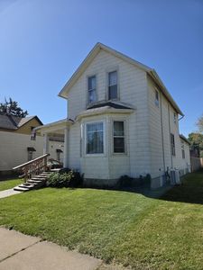 Property at 335 6th Ave N, Clinton, IA