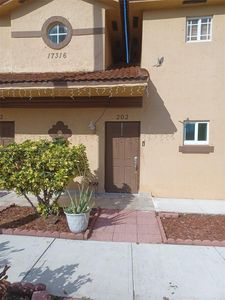 17316 NW 74th Ave APT 202