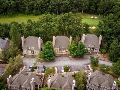 27 Briarwood Ln