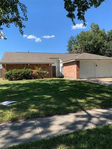 2627 N Spring Dr