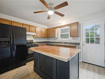 225 A View Ave APT 202