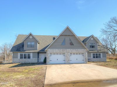 1929 S Black Cat Rd