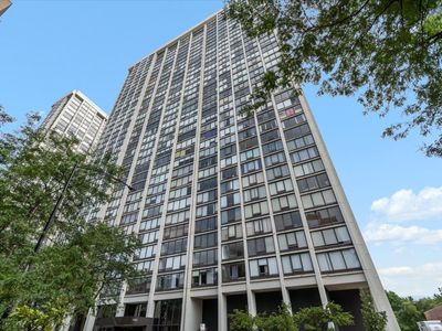 5445 N Sheridan Rd APT 2608