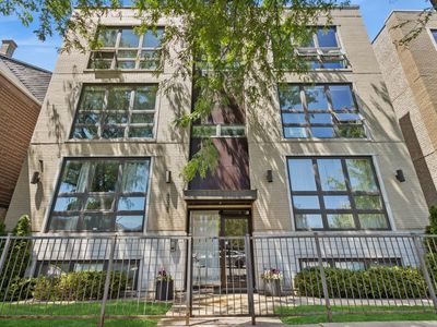 4038 N Western Ave APT 2S