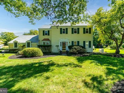 Property at 7 Averstone Dr, Washington Crossing, PA