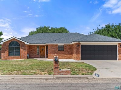 2422 Howard Cowper Dr