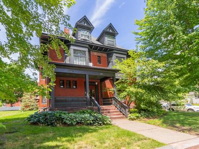 443 Dayton Ave APT 10